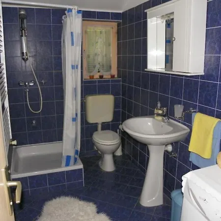 Apartament Mario- Two Bedroom With Garden View